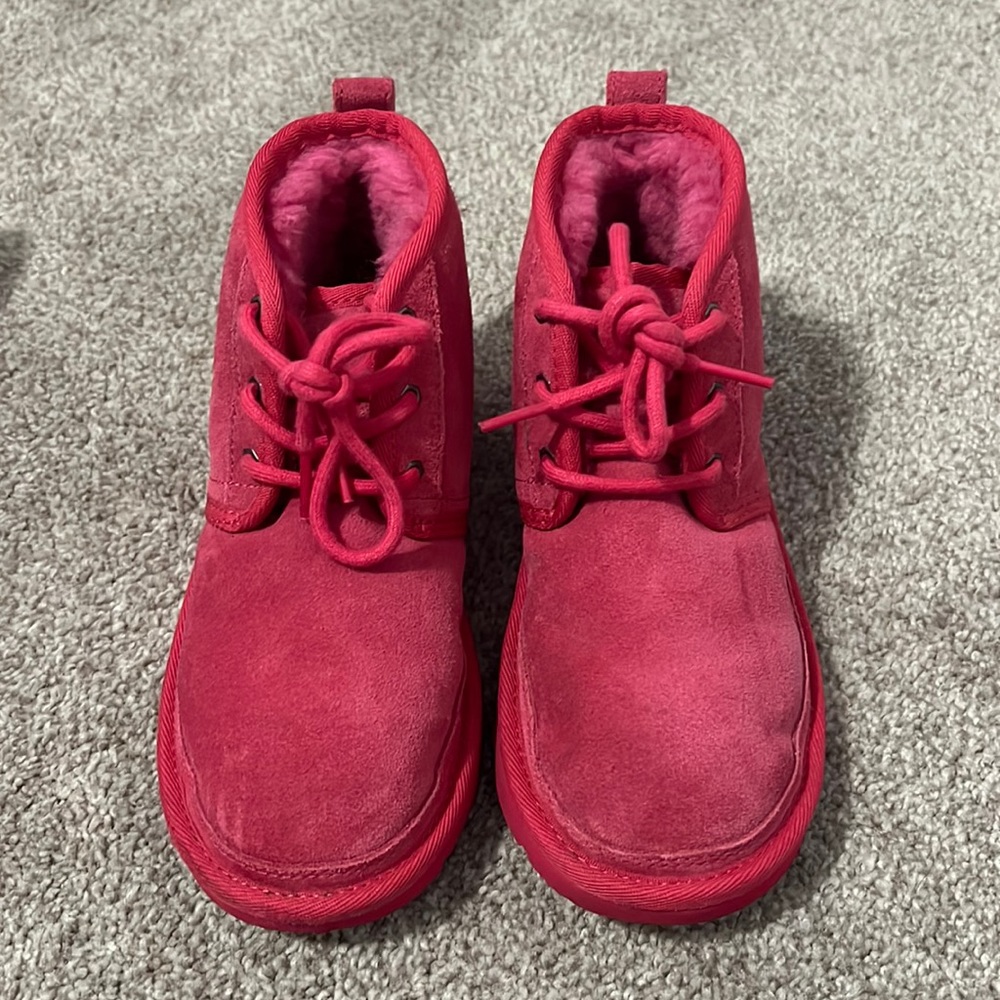 Girls hot pink ugg boots